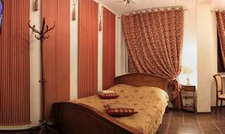 Мини-отель  Аджио Уфа Номер делюкс с 1 двуспальной кроватью-3