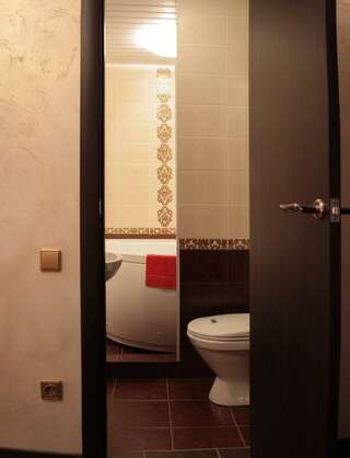 Мини-отель  Аджио Уфа Номер делюкс с 1 двуспальной кроватью-2